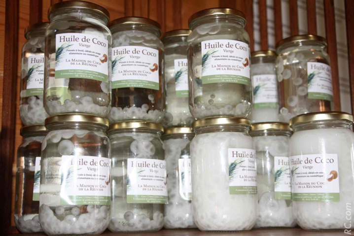 Huile de coco fait maison. Prenez conseil pour son utilisation Huile de coco fait maison. Prenez conseil pour son utilisation