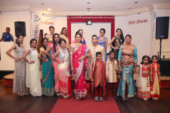 Les mannequins du défilé de mode Les mannequins du défilé de mode