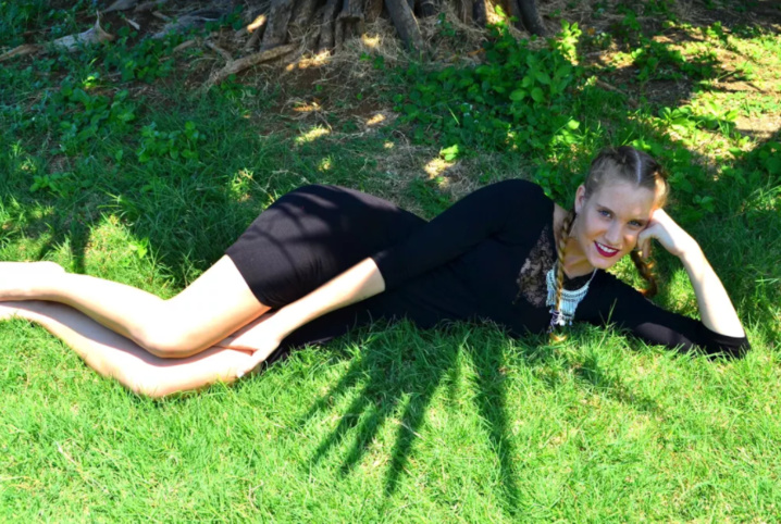 Kathy : elle rêve de porter l’uniforme ! Kathy : elle rêve de porter l’uniforme !