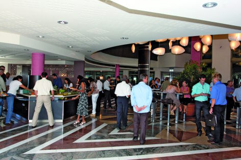 Le self du restaurant Cadjee