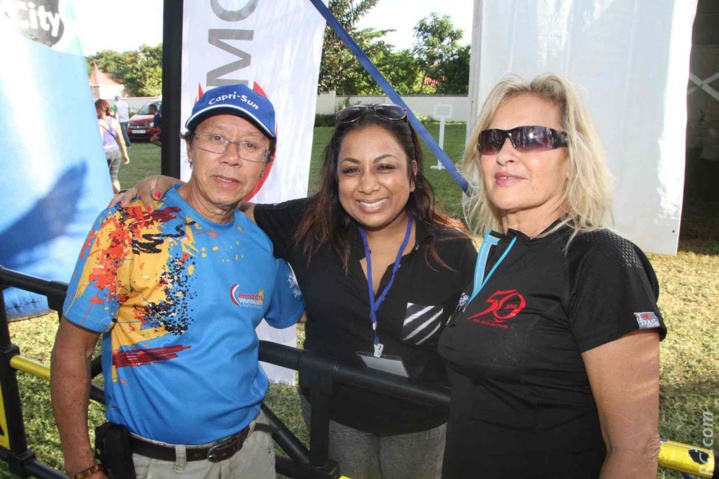 Natacha Mudhoo du parc Casela, entourée de Roland et Marlène Chane See Chu Natacha Mudhoo du parc Casela, entourée de Roland et Marlène Chane See Chu