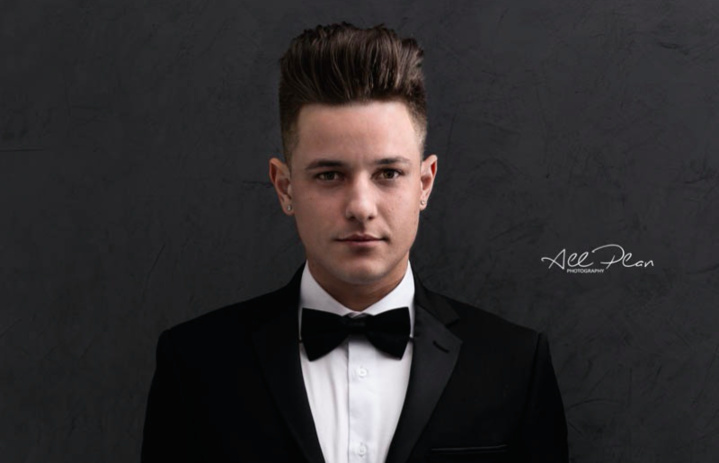 Cédric Dijoux : il a gagné Model Elégance Réunion 2015 Cédric Dijoux : il a gagné Model Elégance Réunion 2015