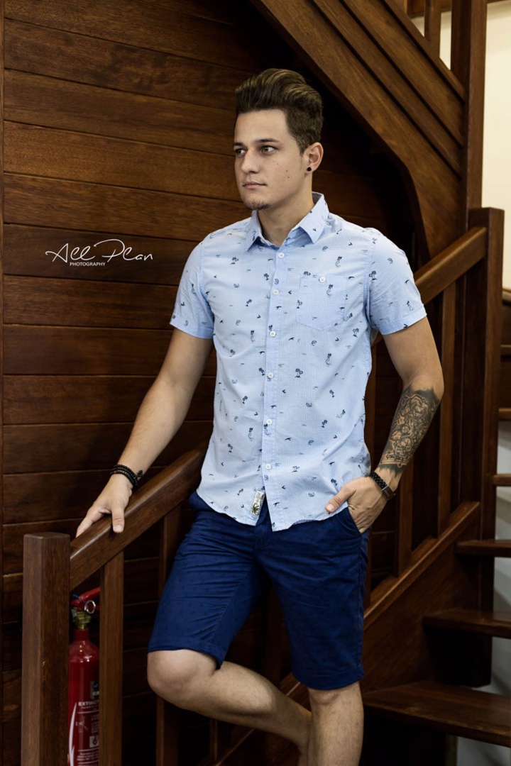 Cédric Dijoux : il a gagné Model Elégance Réunion 2015 Cédric Dijoux : il a gagné Model Elégance Réunion 2015