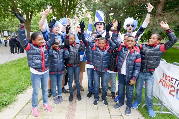 Les marmailles de 1000 Sourires ont rencontré les stars du PSG! Les marmailles de 1000 Sourires ont rencontré les stars du PSG!