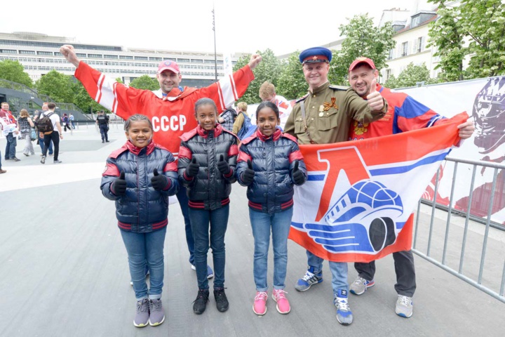 Les marmailles de 1000 Sourires ont rencontré les stars du PSG! Les marmailles de 1000 Sourires ont rencontré les stars du PSG!