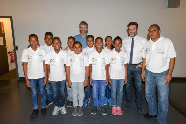 Avec Hervé Mathoux, le boss de Canal Football Club, et Dominique Armand Avec Hervé Mathoux, le boss de Canal Football Club, et Dominique Armand