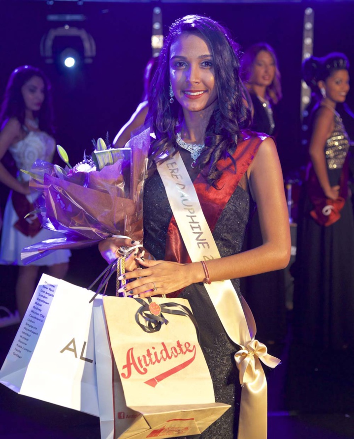 Julie Singabrayen, 1ère dauphine Julie Singabrayen, 1ère dauphine