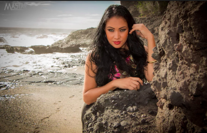 Christie Fontaine, la métisse chinoise aux yeux verts Christie Fontaine, la métisse chinoise aux yeux verts