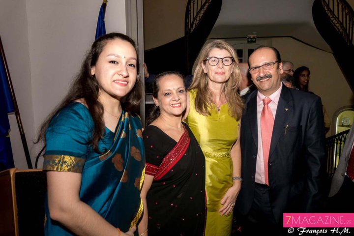 Pouja et Radika Kalidas, Frédérique Sorain, et Krishna Kalidas Pouja et Radika Kalidas, Frédérique Sorain, et Krishna Kalidas