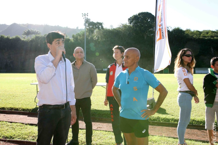 Le maire de l'Entre-Deux Bachil Vally a prononcé le discours d'ouverture Le maire de l'Entre-Deux Bachil Vally a prononcé le discours d'ouverture
