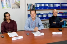 Etienne Catz, directeur du projet Tram-Train, Pierre Verges, Vice Président des Affaires Générales et Financières de la Région et Lilian Reilhac de la SR21