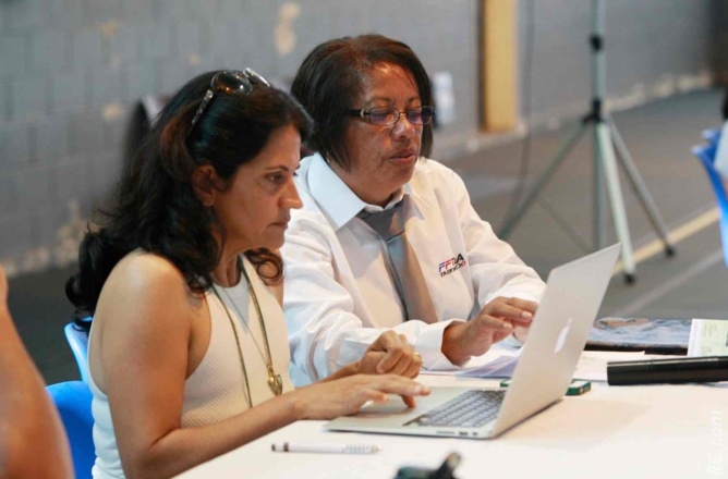 Eliette Grondin et Nelly Domitile, membre du Comité Directeur du TKD du 17ème km Eliette Grondin et Nelly Domitile, membre du Comité Directeur du TKD du 17ème km