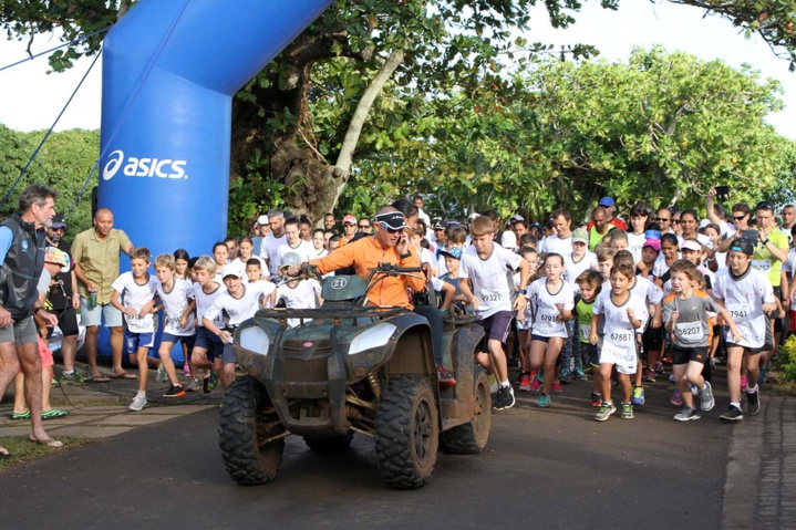 Le départ des plus jeunes sur le 5km, avec Simon Desveaux aux avant-postes Le départ des plus jeunes sur le 5km, avec Simon Desveaux aux avant-postes