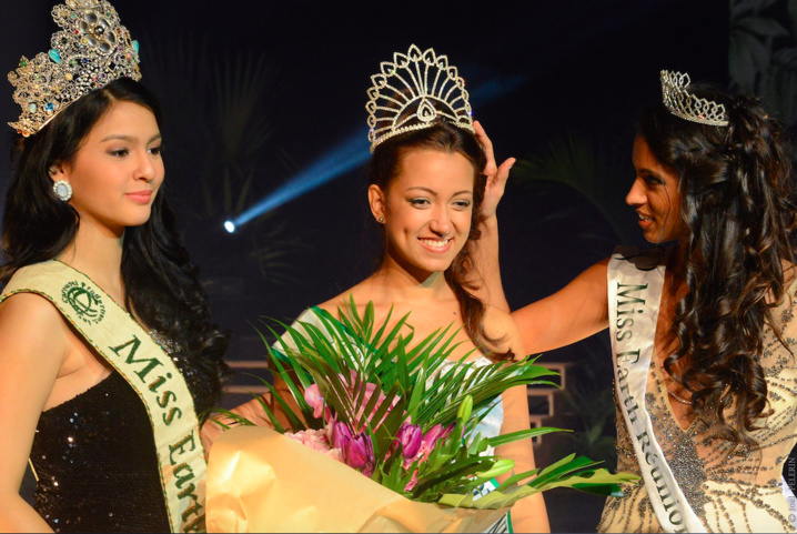 Jade Soune Seyne : l'hôtesse de l'air romantique Jade Soune Seyne : l'hôtesse de l'air romantique