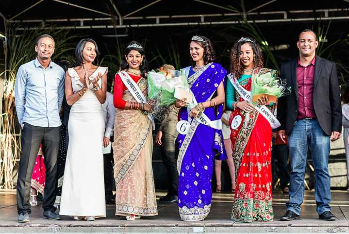 Farid Mongrolia, Angélique Payet et Fabrice Boucher aux côtés des trois lauréates Farid Mongrolia, Angélique Payet et Fabrice Boucher aux côtés des trois lauréates