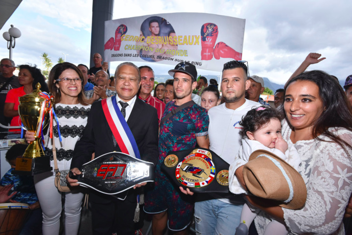 Le Réunionnais Cédric Desruisseaux champion du monde de Muai thaï Le Réunionnais Cédric Desruisseaux champion du monde de Muai thaï