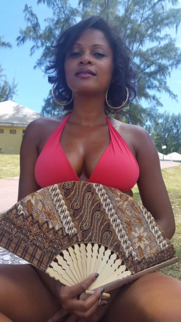 Natacha Basson : "j'aime tout ce qui est chaleur" Natacha Basson : "j'aime tout ce qui est chaleur"