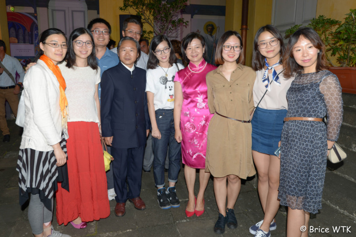 Au revoir Madame la Consule de Chine Au revoir Madame la Consule de Chine