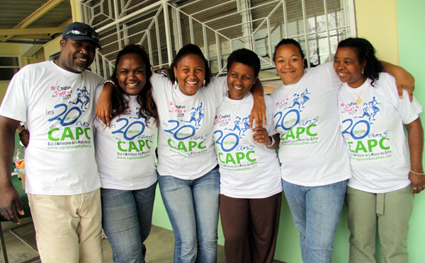 Carine, Murielle, Anaïs et leurs parents respectifs, ont fêté les 20 ans du CAPC