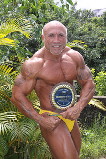 Un joli titre de Champion du Monde pour le Tamponnais qui vit sa passion du body-building depuis plusieurs décennies.