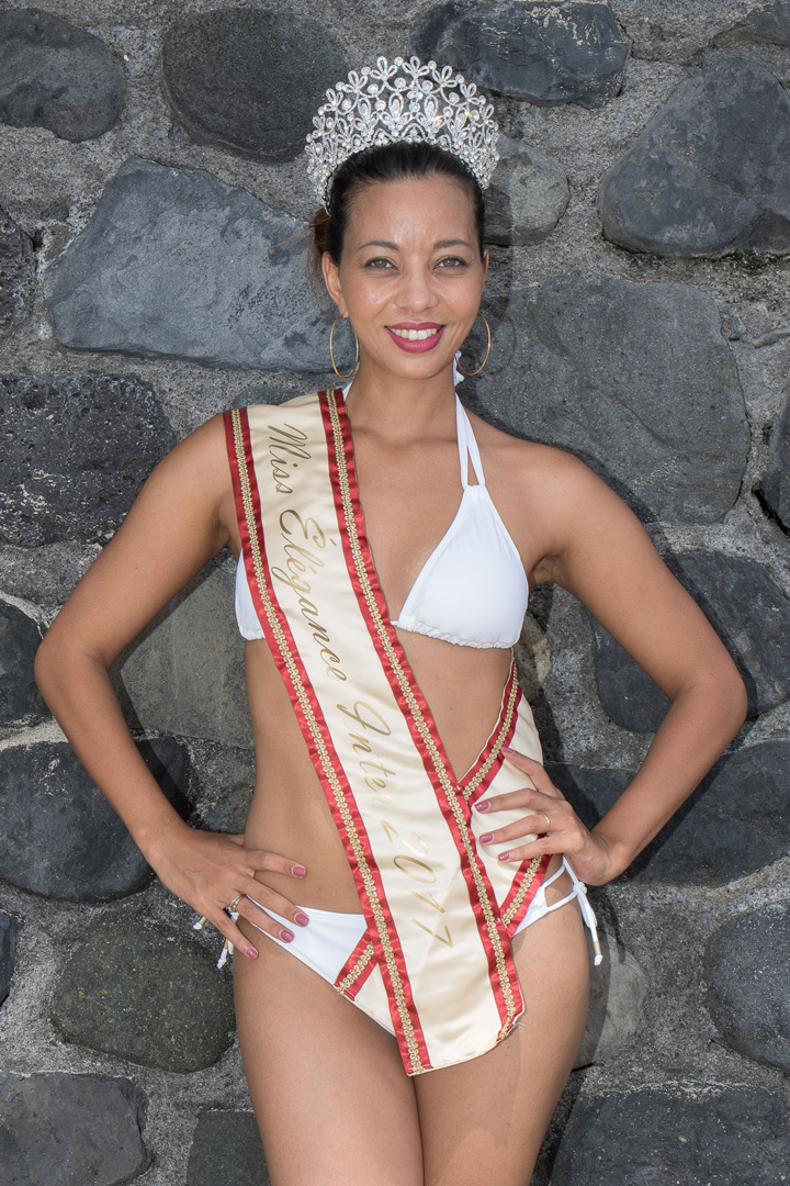 Estelle Bordier : la beauté Réunionnaise aux yeux verts Estelle Bordier : la beauté Réunionnaise aux yeux verts