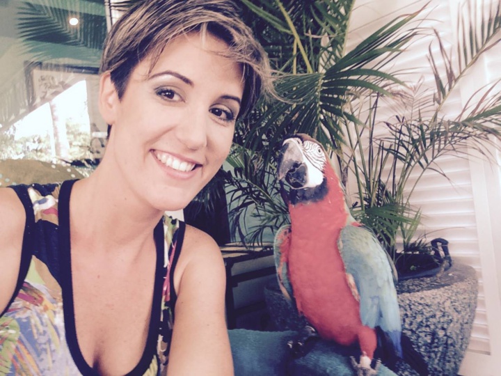 Alicia Tandrya et son inséparable César Alicia Tandrya et son inséparable César