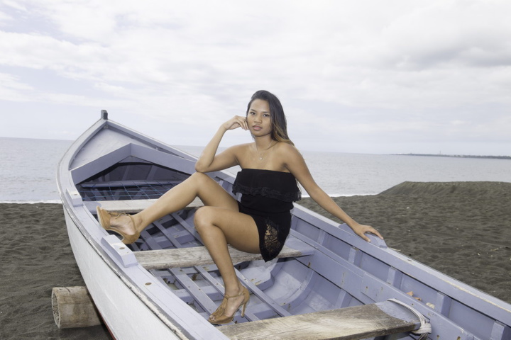 Nouria, la belle malgache qui croque la vie Nouria, la belle malgache qui croque la vie