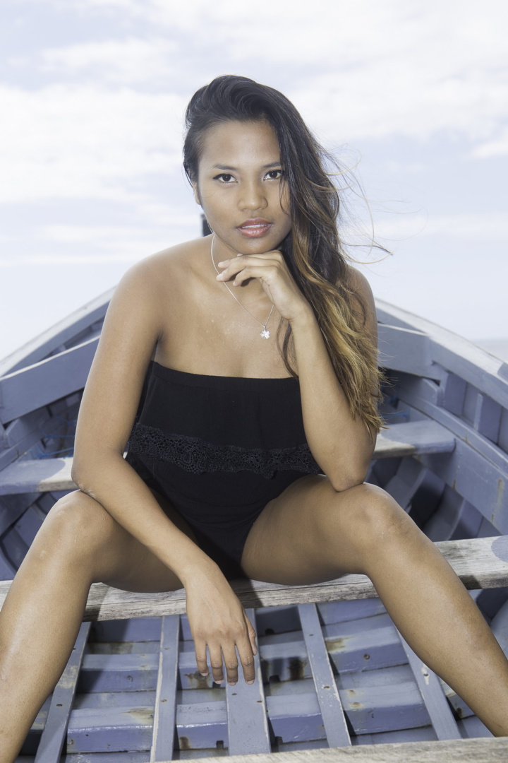 Nouria, la belle malgache qui croque la vie Nouria, la belle malgache qui croque la vie