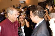 Robert succède à Vergès