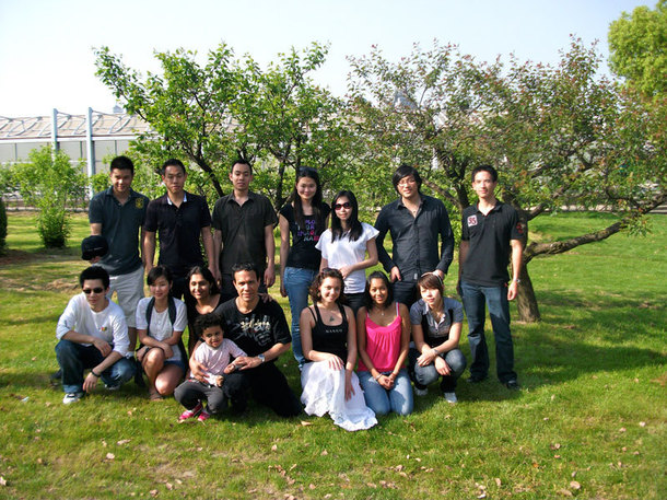 Nicolas, Fabien, David, Isabelle, Sandrine, Christophe Chong, Serge, Yannick, Audrey, Anissah, Anna et Erick Turpin, Julie, Jessy, et laetitia, membres de l’association «Oté la Chine»