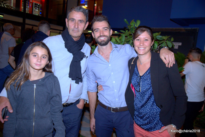 Soirée Jurassic World : De la frayeur à l'émotion pour quelques privilégiés Soirée Jurassic World : De la frayeur à l'émotion pour quelques privilégiés