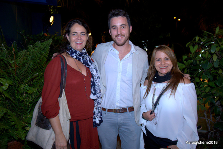 Soirée Jurassic World : De la frayeur à l'émotion pour quelques privilégiés Soirée Jurassic World : De la frayeur à l'émotion pour quelques privilégiés