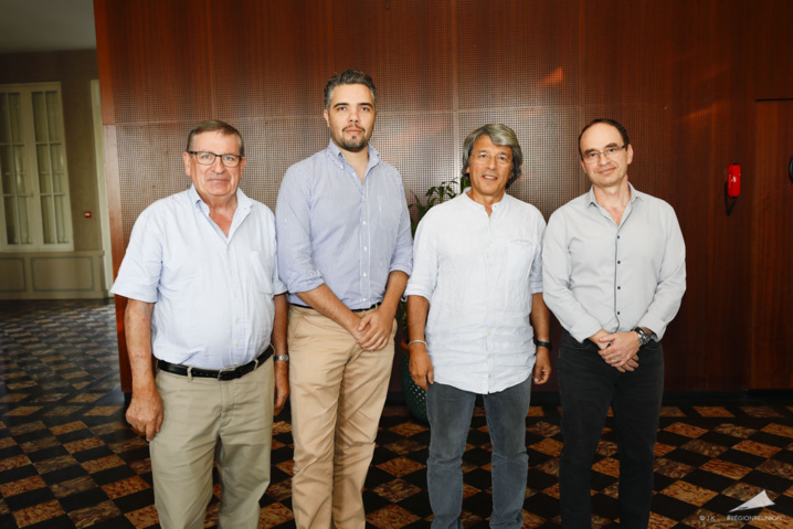 Création de la Régie « Réunion Très Haut Débit » (THD) Création de la Régie « Réunion Très Haut Débit » (THD)