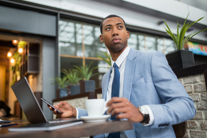 Jérôme Leperlier : Le beau Réunionnais a besoin de nous Jérôme Leperlier : Le beau Réunionnais a besoin de nous