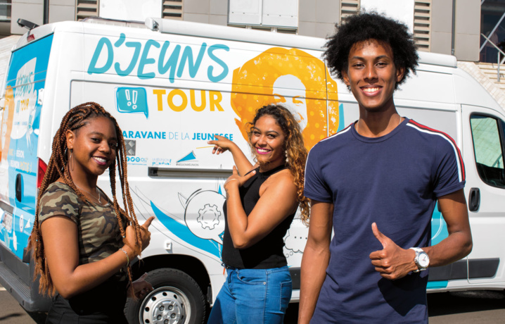 2015/2018 Bilan mi-mandat : Les 7 piliers de la réussite réunionnaise 2015/2018 Bilan mi-mandat : Les 7 piliers de la réussite réunionnaise