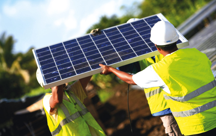 2015/2018 Bilan mi-mandat : Les 7 piliers de la réussite réunionnaise 2015/2018 Bilan mi-mandat : Les 7 piliers de la réussite réunionnaise