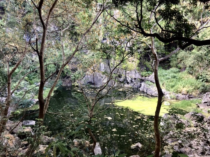 Balade péi : Tour des Roches. Balade péi : Tour des Roches.
