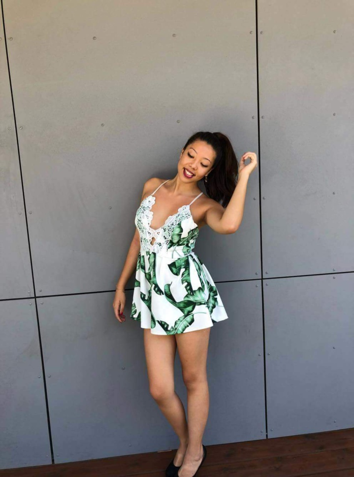 Shayna : gendarme ou hôtesse de l'air ? Shayna : gendarme ou hôtesse de l'air ?