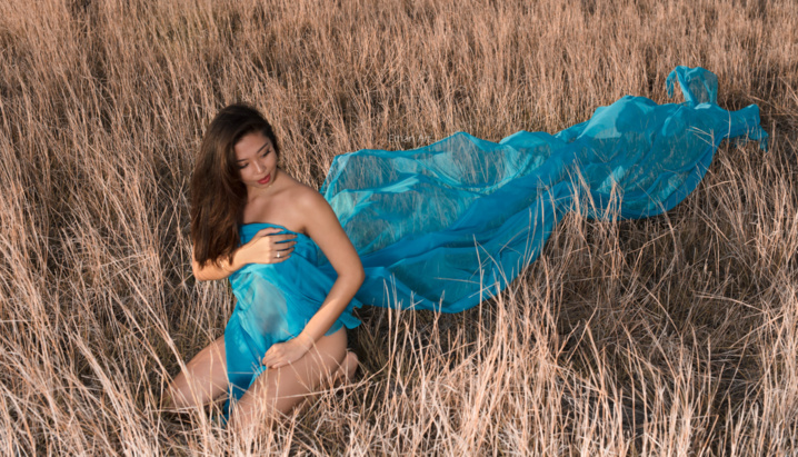 Shayna : gendarme ou hôtesse de l'air ? Shayna : gendarme ou hôtesse de l'air ?