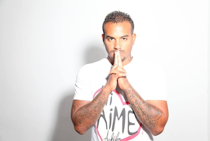 Mickaël Mitra, le bienheureux entouré de femmes Mickaël Mitra, le bienheureux entouré de femmes