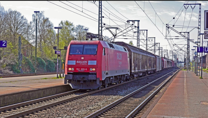 Percutée par un train à cause d'un selfie Percutée par un train à cause d'un selfie
