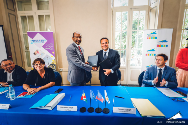 Signature de Convention Cadre INTERREG entre la République des Seychelles et la Région Réunion Signature de Convention Cadre INTERREG entre la République des Seychelles et la Région Réunion