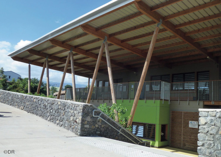 Une école 100% Bioclimatique Une école 100% Bioclimatique