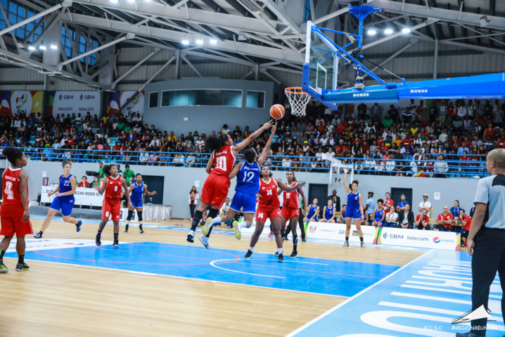 JIOI : Finale Basket-Ball (dames) : Réunion / Madagascar