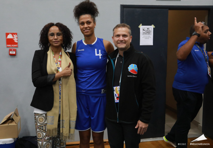 JIOI : Finale Basket-Ball (dames) : Réunion / Madagascar