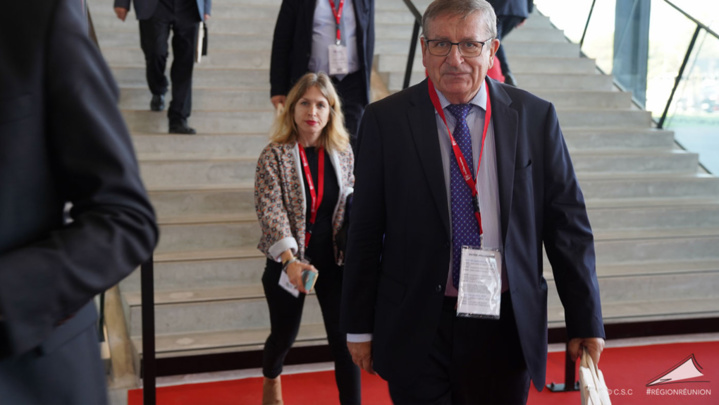 La Région Réunion au 15ème Congrés des Régions de France La Région Réunion au 15ème Congrés des Régions de France