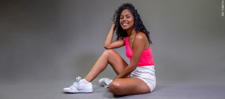 Caitlin Phileas : une jeune maman relax Caitlin Phileas : une jeune maman relax