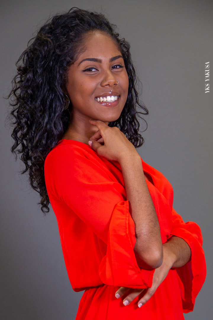 Caitlin Phileas : une jeune maman relax Caitlin Phileas : une jeune maman relax