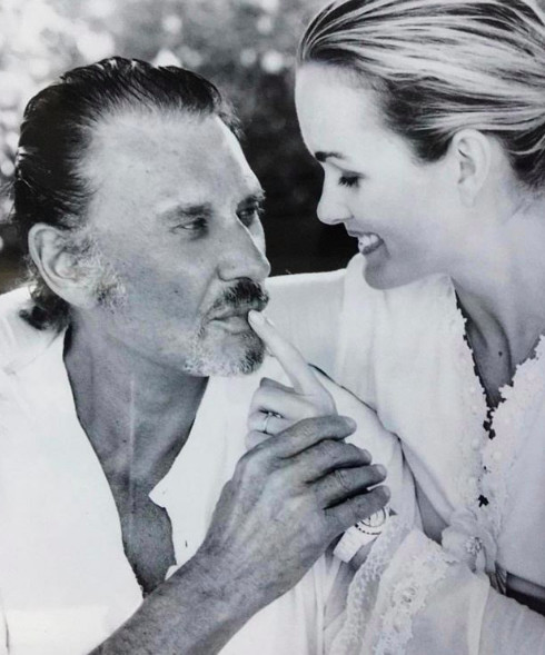 Laeticia Hallyday Assume Son Nouvel Amour