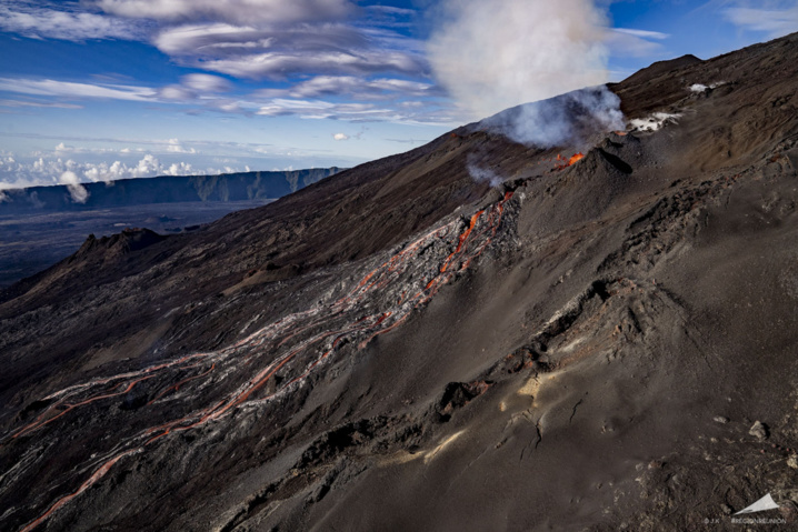 Le Piton de la Fournaise - 1ère éruption de l’année 2020 Le Piton de la Fournaise - 1ère éruption de l’année 2020